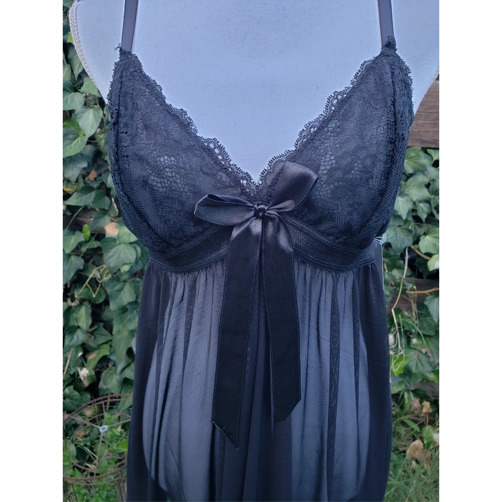 lingerie babydoll &  g- string - Picture 2 of 9